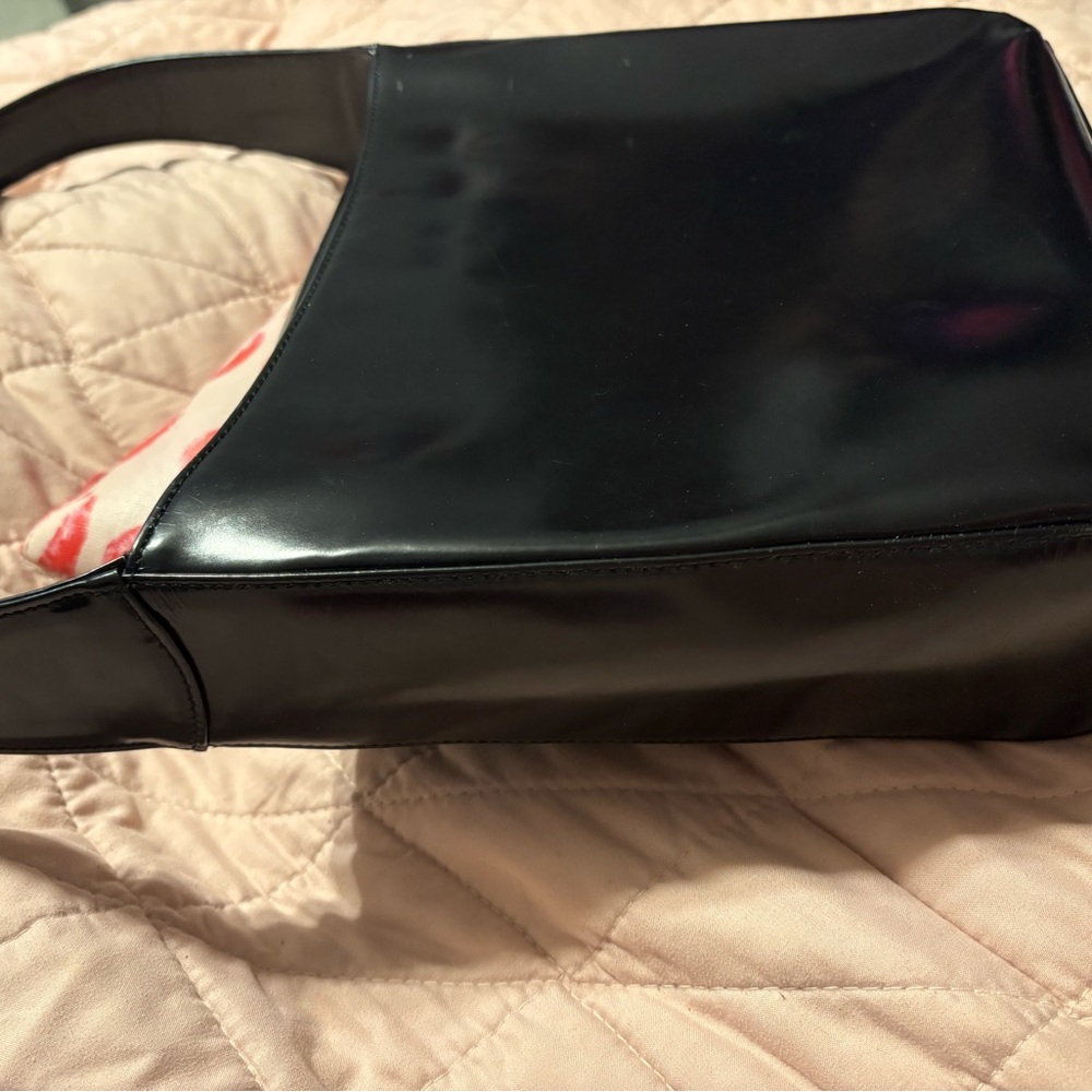 X SOLD X GUCCI - Authentic Soho vintage black patent leather shoulder bag - Picture 4 of 14